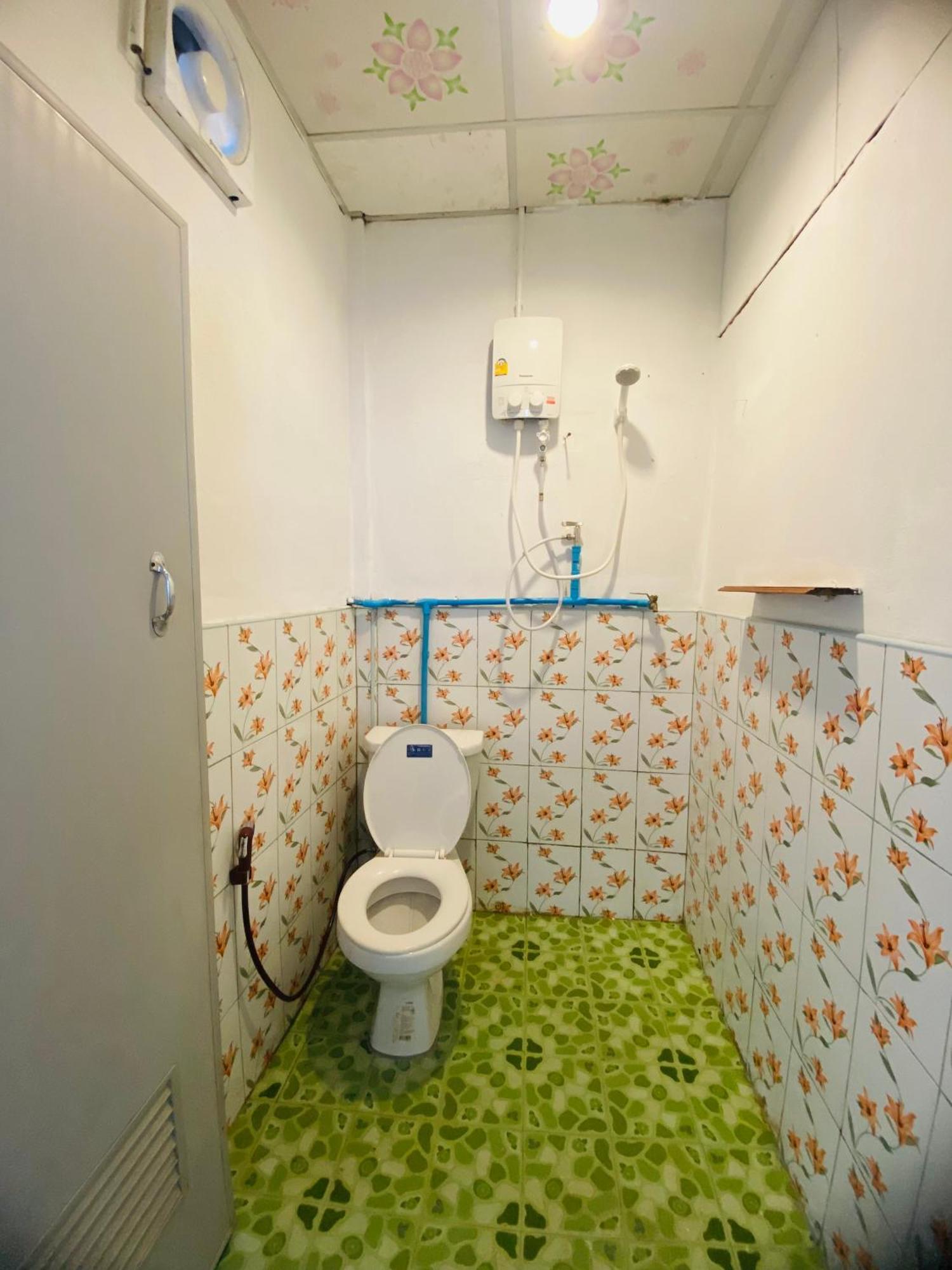Baan Phuwamin Hotel Ko Lanta Buitenkant foto
